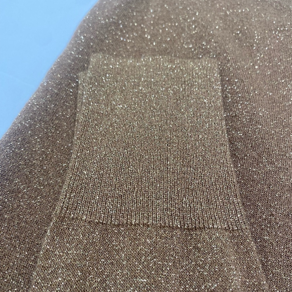 Ann Taylor delicate, light weight shimmery Gold V-Neck top - Picture 4 of 7